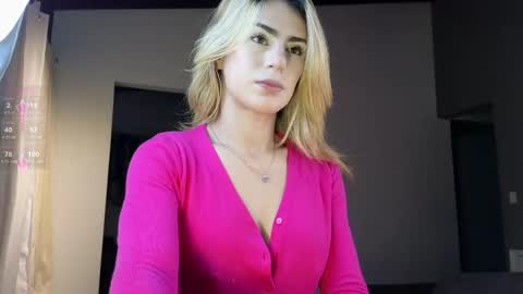 Snapshot of greyslopez chatting on February 20, 11:54 pm Greyslopez online show from February 20, 11:54 pm