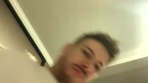 Snapshot of greyvan96 chatting on December 1, 4:12 pm Perfectlyaveragesavage online show from December 1, 4:12 pm