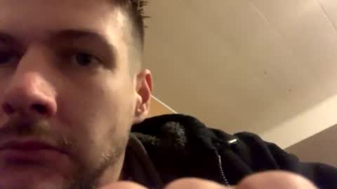 Snapshot of greyvan96 chatting on December 3, 12:40 am Perfectlyaveragesavage online show from December 3, 12:40 am