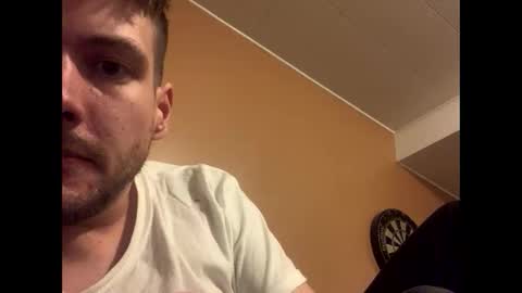 Snapshot of greyvan96 chatting on December 4, 12:09 am Perfectlyaveragesavage online show from December 4, 12:09 am