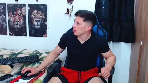 Snapshot of griego01 chatting on March 10, 6:12 pm griego01 online show from March 10, 6:12 pm