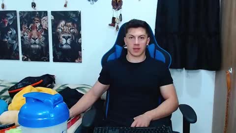 Snapshot of griego01 chatting on March 11, 4:32 am griego01 online show from March 11, 4:32 am