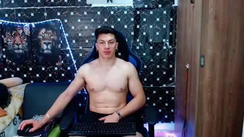 Snapshot of griego01 chatting on September 23, 6:05 am griego01 online show from September 23, 6:05 am