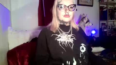 Snapshot of grindhouseho chatting on March 20, 2:05 am Grindhouse online show from March 20, 2:05 am