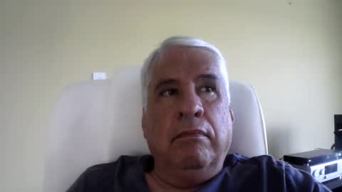 Snapshot of grisa01 chatting on December 2, 2:12 pm grisa01 online show from December 2, 2:12 pm