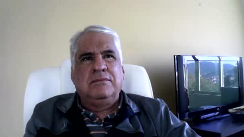 Snapshot of grisa01 chatting on June 18, 12:20 pm grisa01 online show from June 18, 12:20 pm