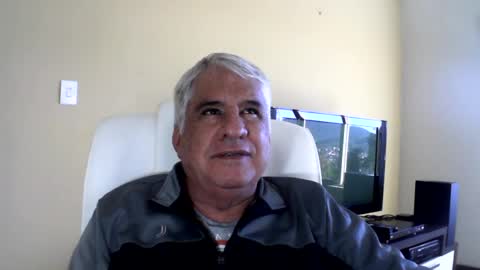 Snapshot of grisa01 chatting on July 2, 12:33 pm grisa01 online show from July 2, 12:33 pm