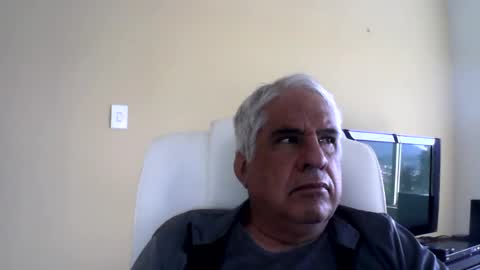 Snapshot of grisa01 chatting on July 5, 12:34 pm grisa01 online show from July 5, 12:34 pm