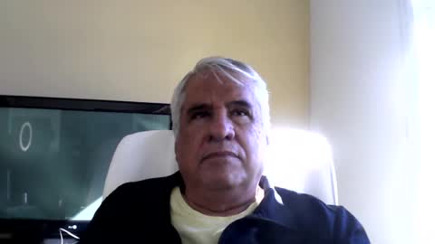 Snapshot of grisa01 chatting on July 18, 5:39 pm grisa01 online show from July 18, 5:39 pm