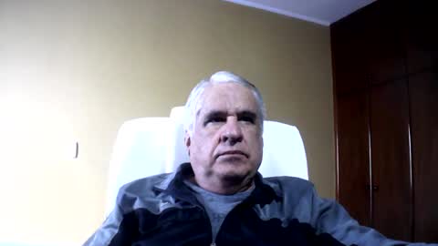 Snapshot of grisa01 chatting on July 27, 12:34 pm grisa01 online show from July 27, 12:34 pm