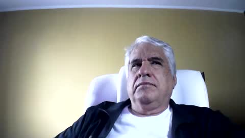 Snapshot of grisa01 chatting on August 2, 1:09 pm grisa01 online show from August 2, 1:09 pm