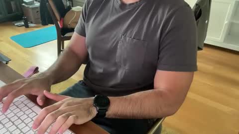 Snapshot of grnin9 chatting on October 28, 5:15 pm grnin9 online show from October 28, 5:15 pm