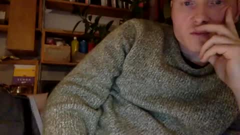 gruendamien online show from January 26, 2:45 am