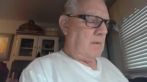 Horny Daddy online show from November 4, 3:33 pm