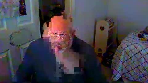 Snapshot of gtnolder60 chatting on January 1, 7:21 pm Gary online show from January 1, 7:21 pm