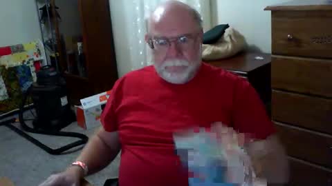 Snapshot of gtnolder60 chatting on September 28, 11:15 am Gary online show from September 28, 11:15 am