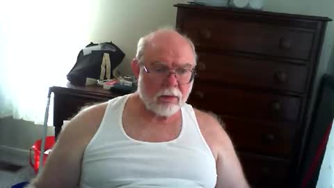 Snapshot of gtnolder60 chatting on June 3, 2:33 pm Gary online show from June 3, 2:33 pm