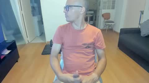 guachin_new online show from April 24, 6:27 am