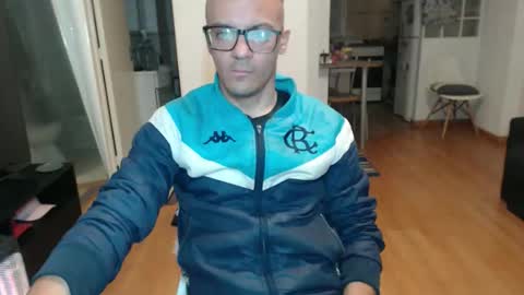 Snapshot of guachin_new chatting on May 6, 3:57 am guachin_new online show from May 6, 3:57 am