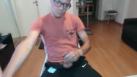 Snapshot of guachin_new chatting on May 16, 10:52 pm guachin_new online show from May 16, 10:52 pm