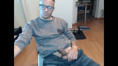Snapshot of guachin_new chatting on May 22, 10:59 pm guachin_new online show from May 22, 10:59 pm