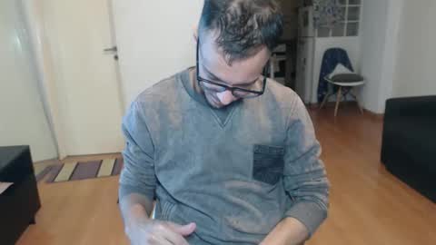 Snapshot of guachin_new chatting on June 3, 2:03 am guachin_new online show from June 3, 2:03 am