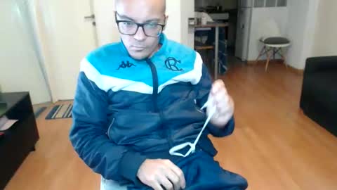 Snapshot of guachin_new chatting on June 7, 2:59 am guachin_new online show from June 7, 2:59 am