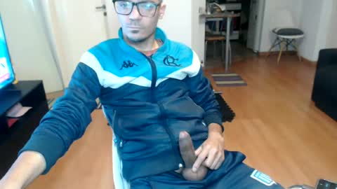 Snapshot of guachin_new chatting on June 16, 11:40 pm guachin_new online show from June 16, 11:40 pm