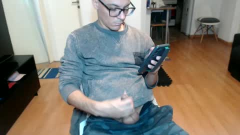 guachin_new online show from June 25, 5:12 am