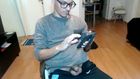 guachin_new online show from July 2, 4:18 am
