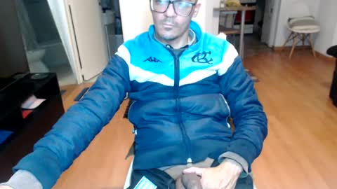 guachin_new online show from July 11, 5:21 am