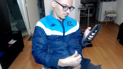guachin_new online show from July 19, 11:41 pm