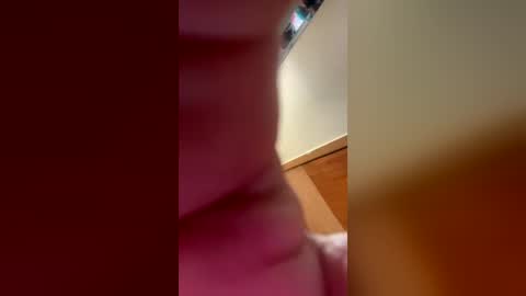 Snapshot of guamwolf671 chatting on July 5, 3:45 am guamwolf671 online show from July 5, 3:45 am