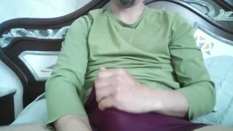 guapete 21x online show from April 1, 10:05 am