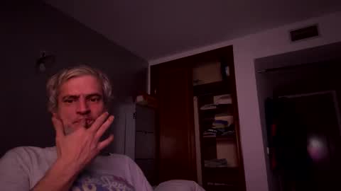 guardiannif_ online show from January 25, 12:17 am