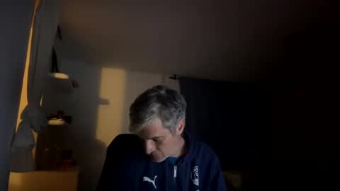 Snapshot of guardiannif_ chatting on January 29, 8:56 pm guardiannif_ online show from January 29, 8:56 pm