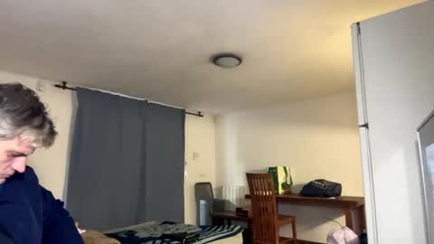 Snapshot of guardiannif_ chatting on February 7, 7:07 am guardiannif_ online show from February 7, 7:07 am