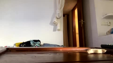 Snapshot of guardiannif_ chatting on February 19, 4:44 pm guardiannif_ online show from February 19, 4:44 pm