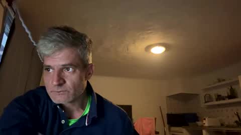 Snapshot of guardiannif_ chatting on March 11, 5:46 pm guardiannif_ online show from March 11, 5:46 pm