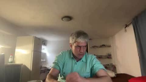 guardiannif_ online show from February 22, 12:56 am