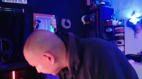 Guayaco  online show from March 3, 12:11 pm