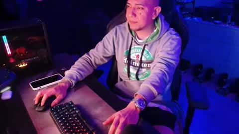 Guayaco  online show from March 23, 12:42 pm