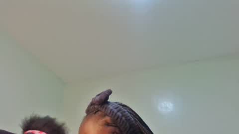 gud_lunah1 online show from June 22, 3:31 pm