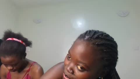 gud_lunah1 online show from June 26, 4:00 pm
