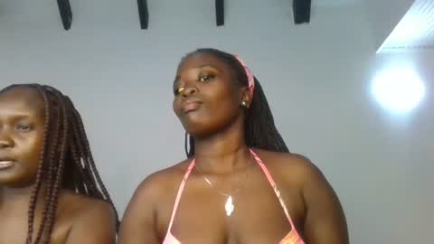 gud_lunah1 online show from July 2, 8:26 pm