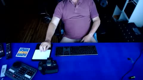 guesswhatigot2 online show from December 14, 10:45 am