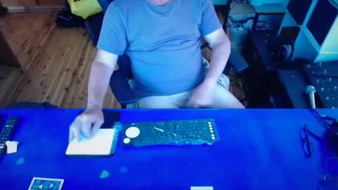 guesswhatigot2 online show from January 7, 5:43 am