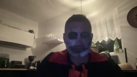 guil0 online show from November 1, 7:21 am