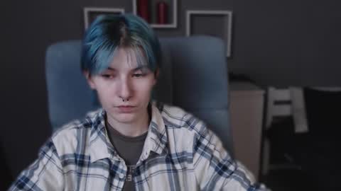 guitarandangell online show from October 24, 3:36 am