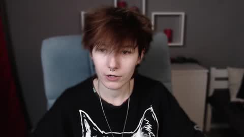 guitarandangell online show from November 18, 3:45 am